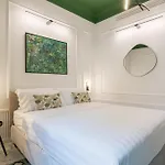 The Romulus Apartamento